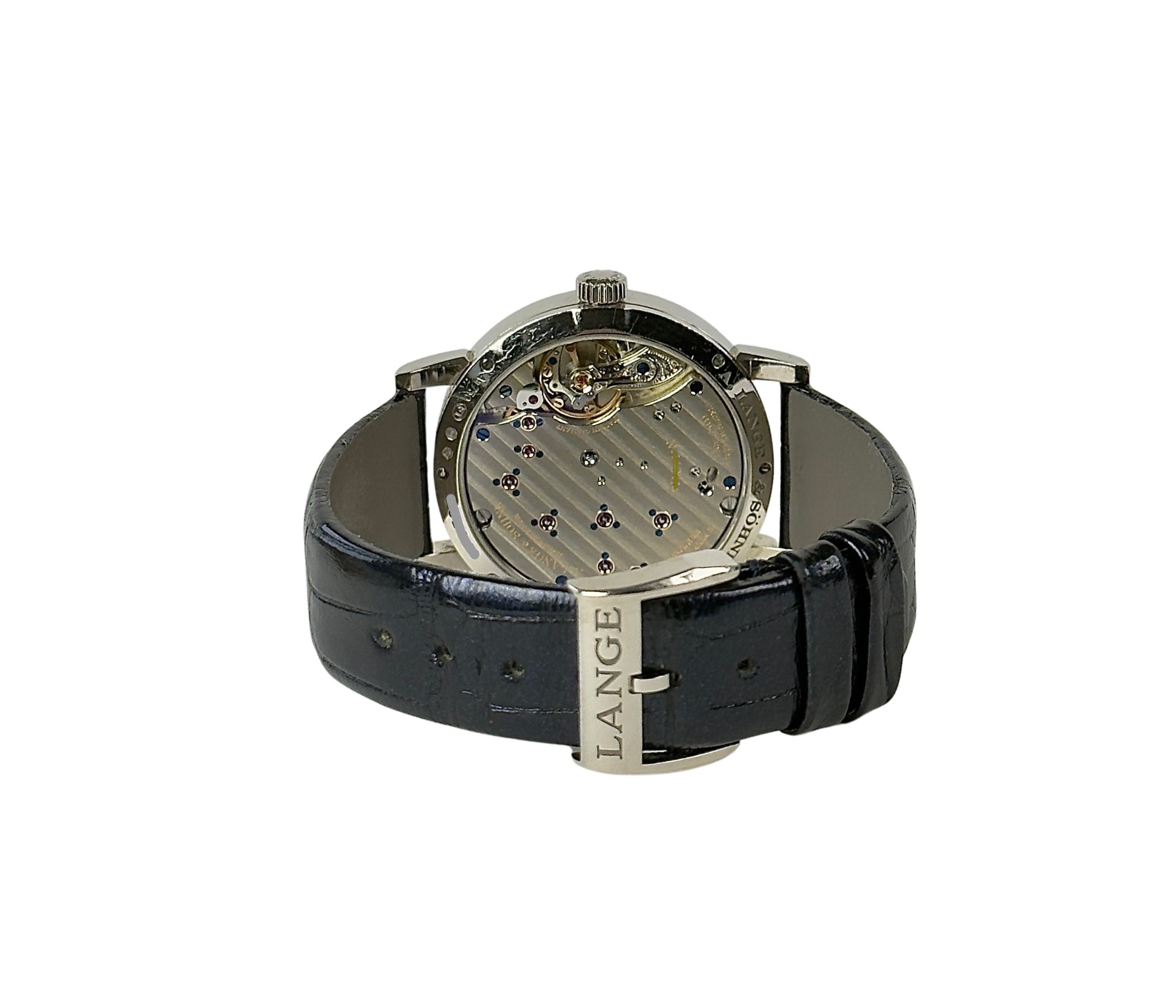 A. Lange & Söhne Little Lange 1 ref. 182.886 (2021) i 18 kt. hvidguld med diamantkrans og dyb blå stjernehimmel-skive. Uret måler 37 mm og fremstår i god alm. stand. Kommer med boks, certifikat og købskvittering.