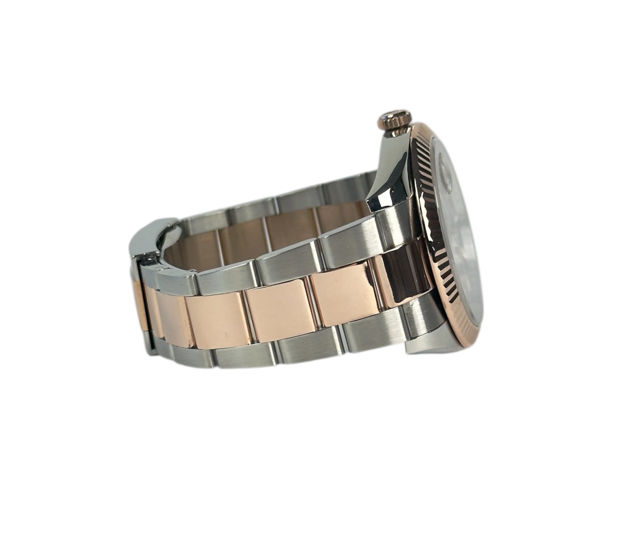 Rolex Datejust 126331 Choco på Oyster-lænke med riflet krans. Fremstår i god stand med brugsspor. Med åbent certifikat.