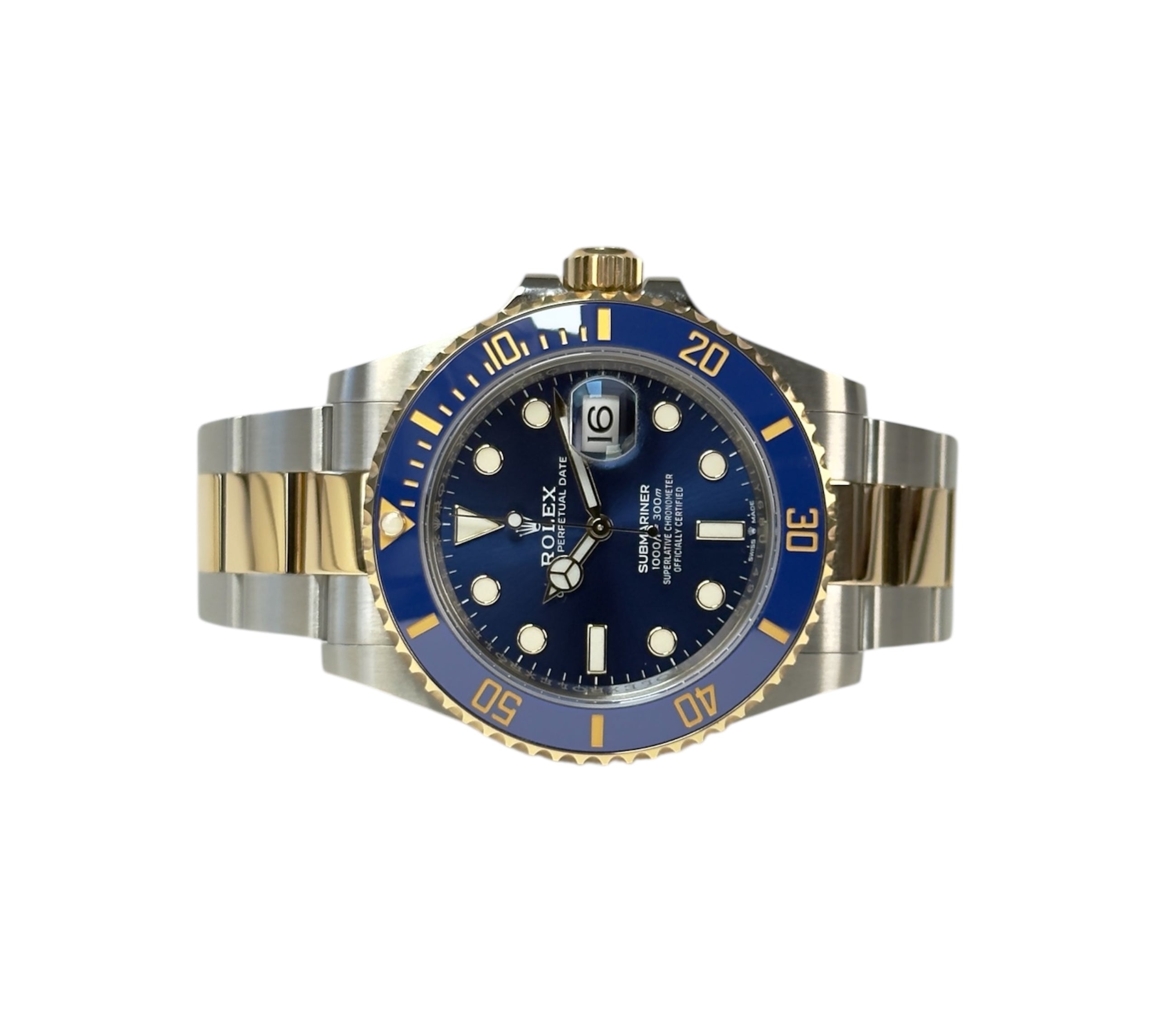 Rolex Submariner 126613LB fra 2021 i guld/stål med blå skive og lynette. Fremstår i rigtig god stand med alm. brugsspor. Kommer som fuldt sæt.