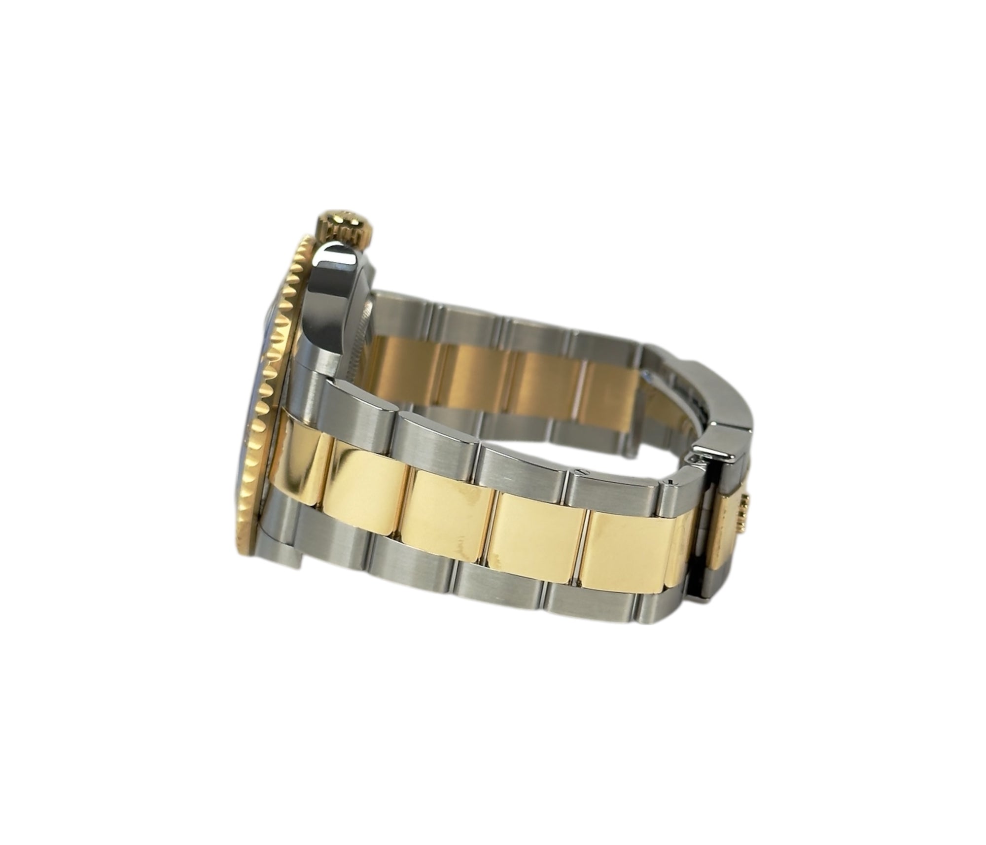 Rolex Submariner 126613LB fra 2021 i guld/stål med blå skive og lynette. Fremstår i rigtig god stand med alm. brugsspor. Kommer som fuldt sæt.
