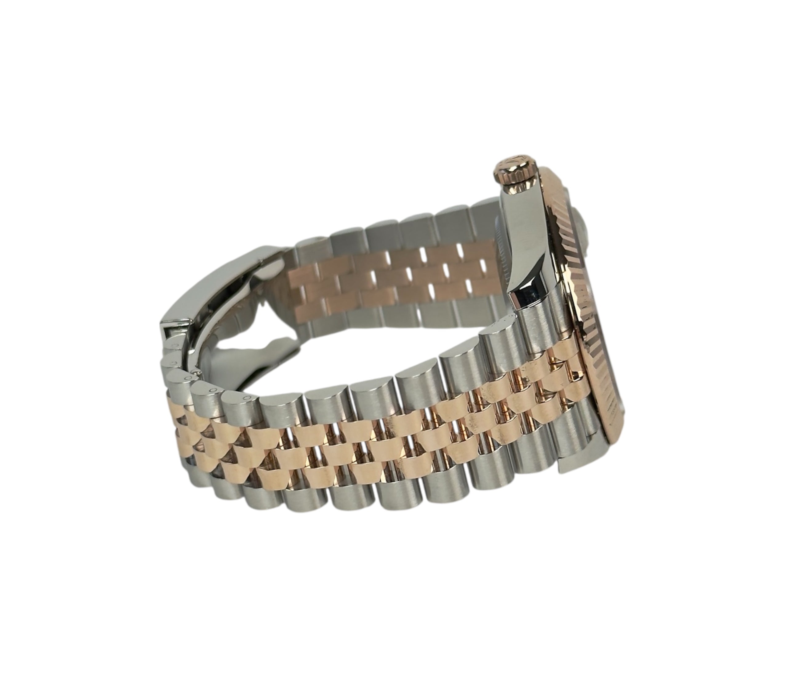 Rolex Datejust 126331 i rosaguld/stål på Jubilee-lænke og med riflet krans. Super stand. Fuldt sæt.