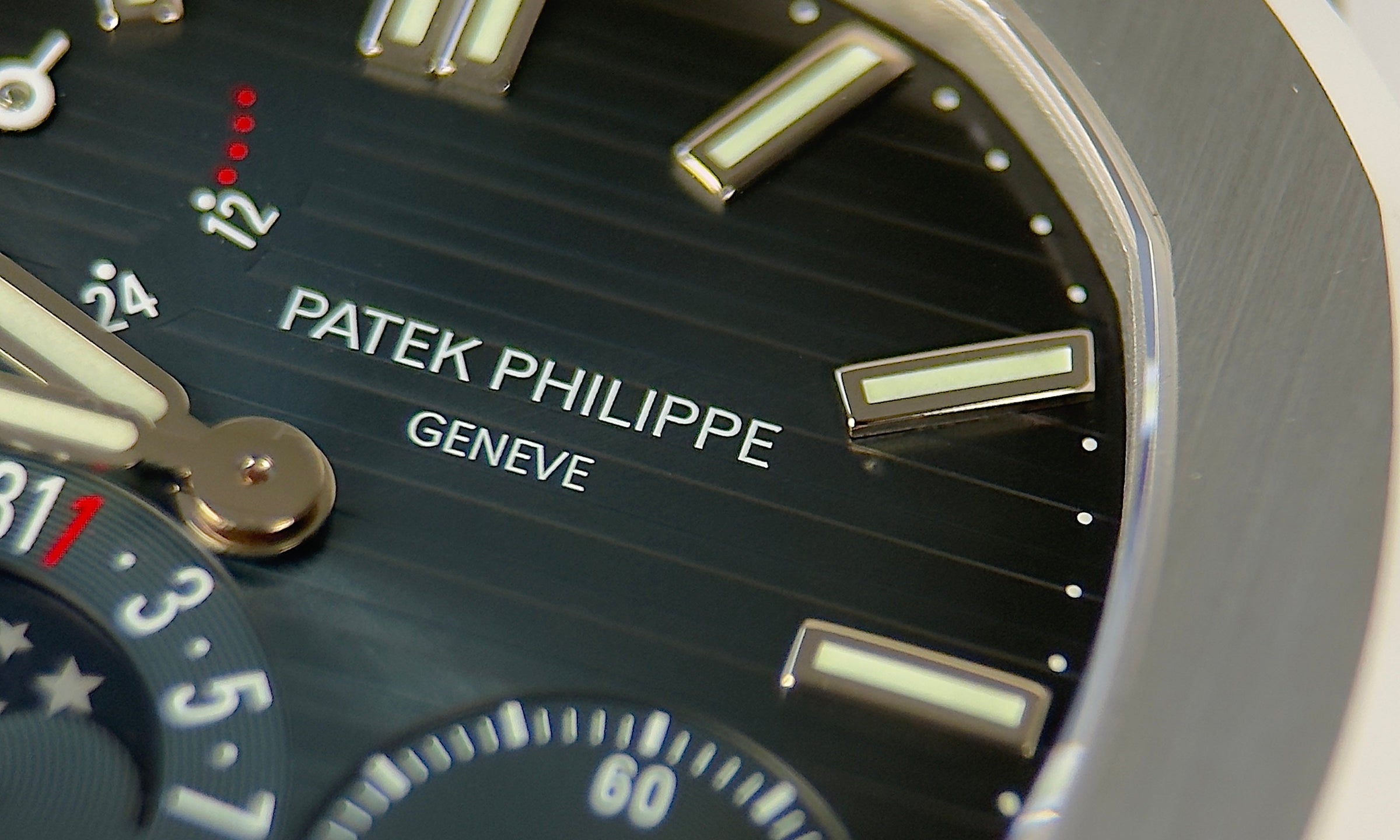 Patek Phillipe Nautilus ref. 5712 i stål med blå skive