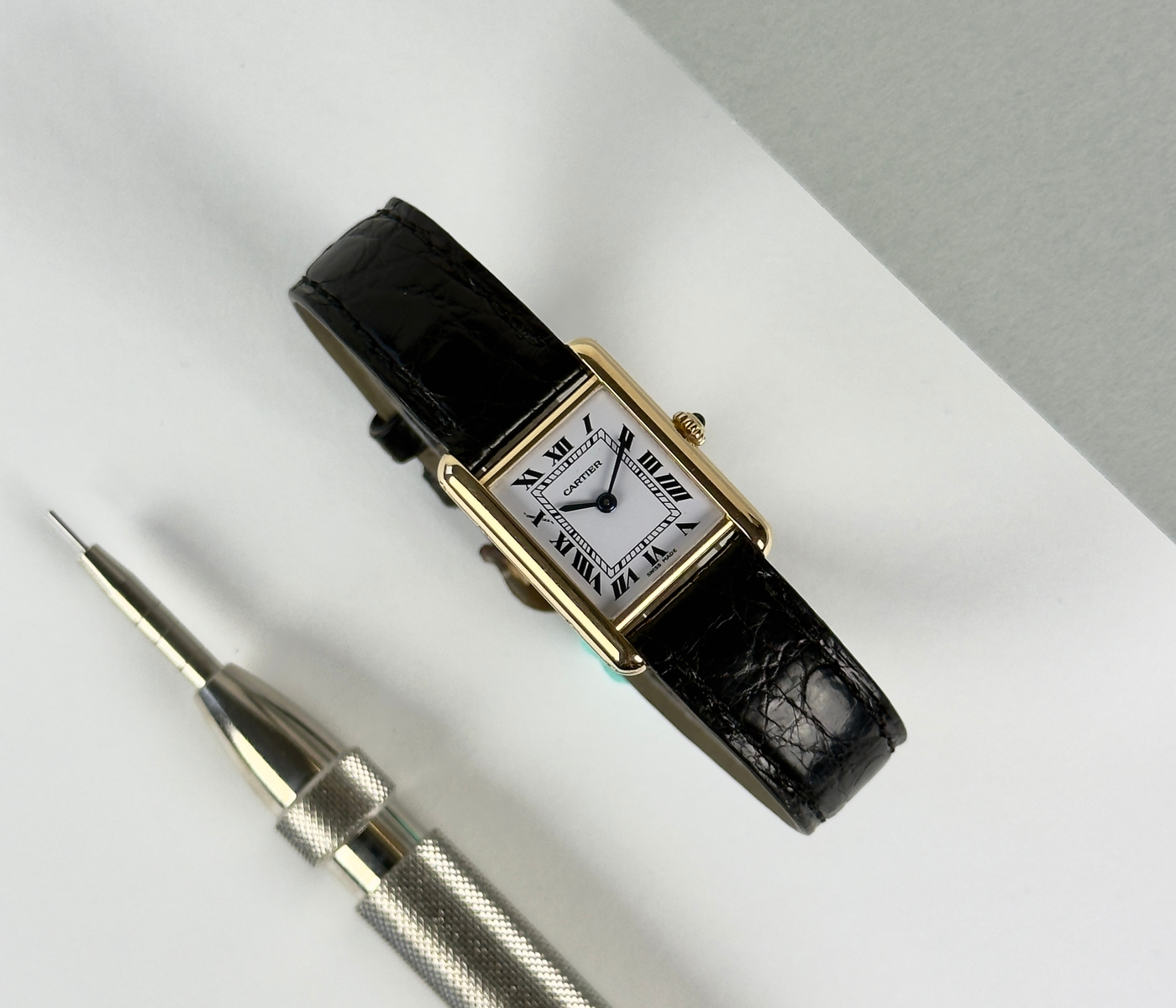 Cartier Tank Louis 866001 i massivt 18 Kt guld fra 1990'erne