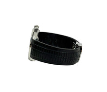 Patek Philippe Aquanaut 5167A (2009) i stål på gummirem. Kommer med original stållænke. Uret er i god stand med alm. brugsspor. Kommer som komplet sæt: bokse, certifikat, hangtag, stållænke og kvittering.