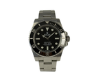 Rolex Submariner 114060 "No Date" (2013) på Oysterlænke med sort skive og drejekrans. Uret fremstår i god alm. stand, 8/10. Det kommer med boks, certifikat og green tag. 