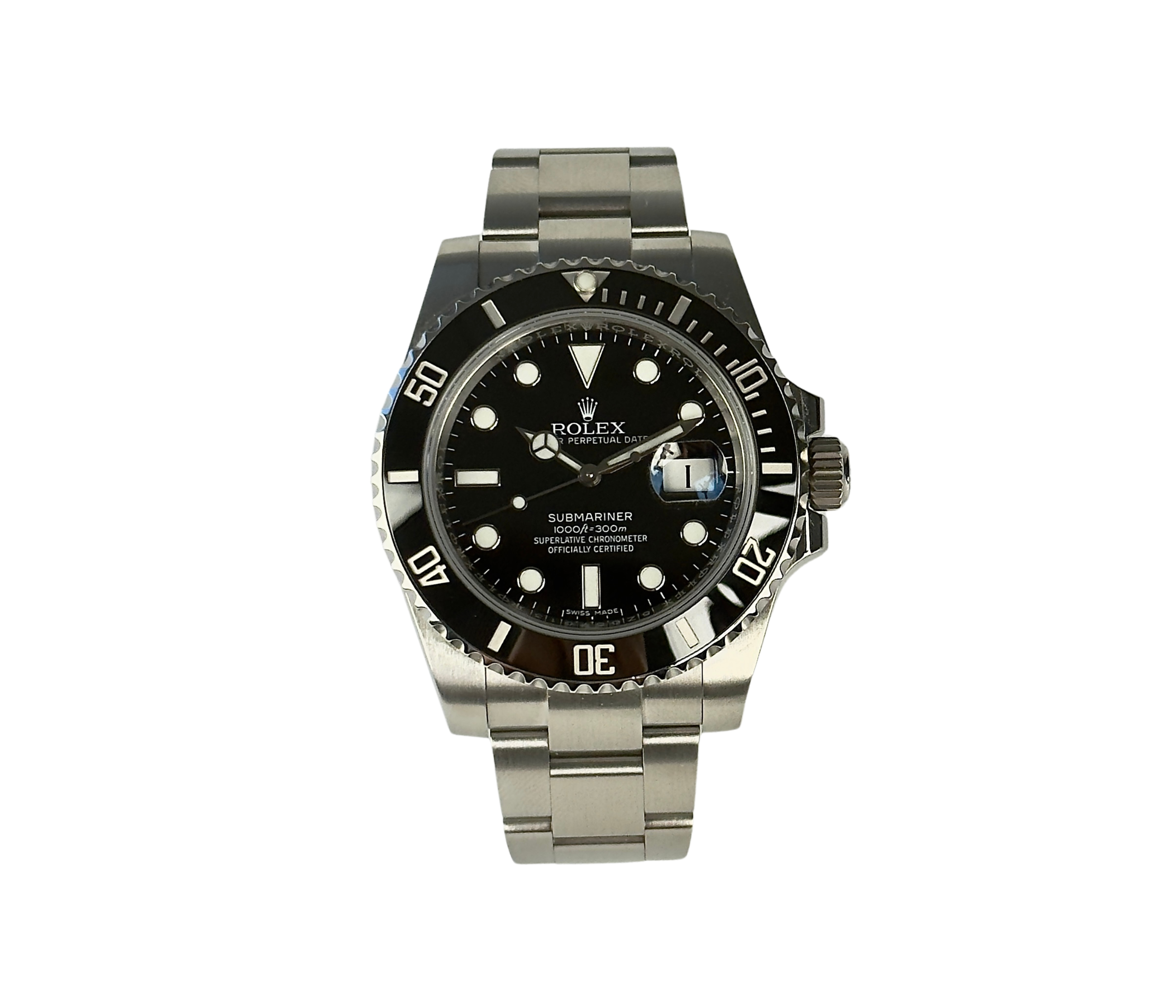 Rolex Submariner 116610LN (2018) i stål med sort skive og keramisk lynette. Uret fremstår i virkelig flot stand, 9.5/10, med få brugsspor. Kommer som fuldt sæt: Bokse, certifikat, manualer, hangtag og whitetag.