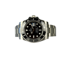 Rolex Submariner 116610LN (2018) i stål med sort skive og keramisk lynette. Uret fremstår i virkelig flot stand, 9.5/10, med få brugsspor. Kommer som fuldt sæt: Bokse, certifikat, manualer, hangtag og whitetag.