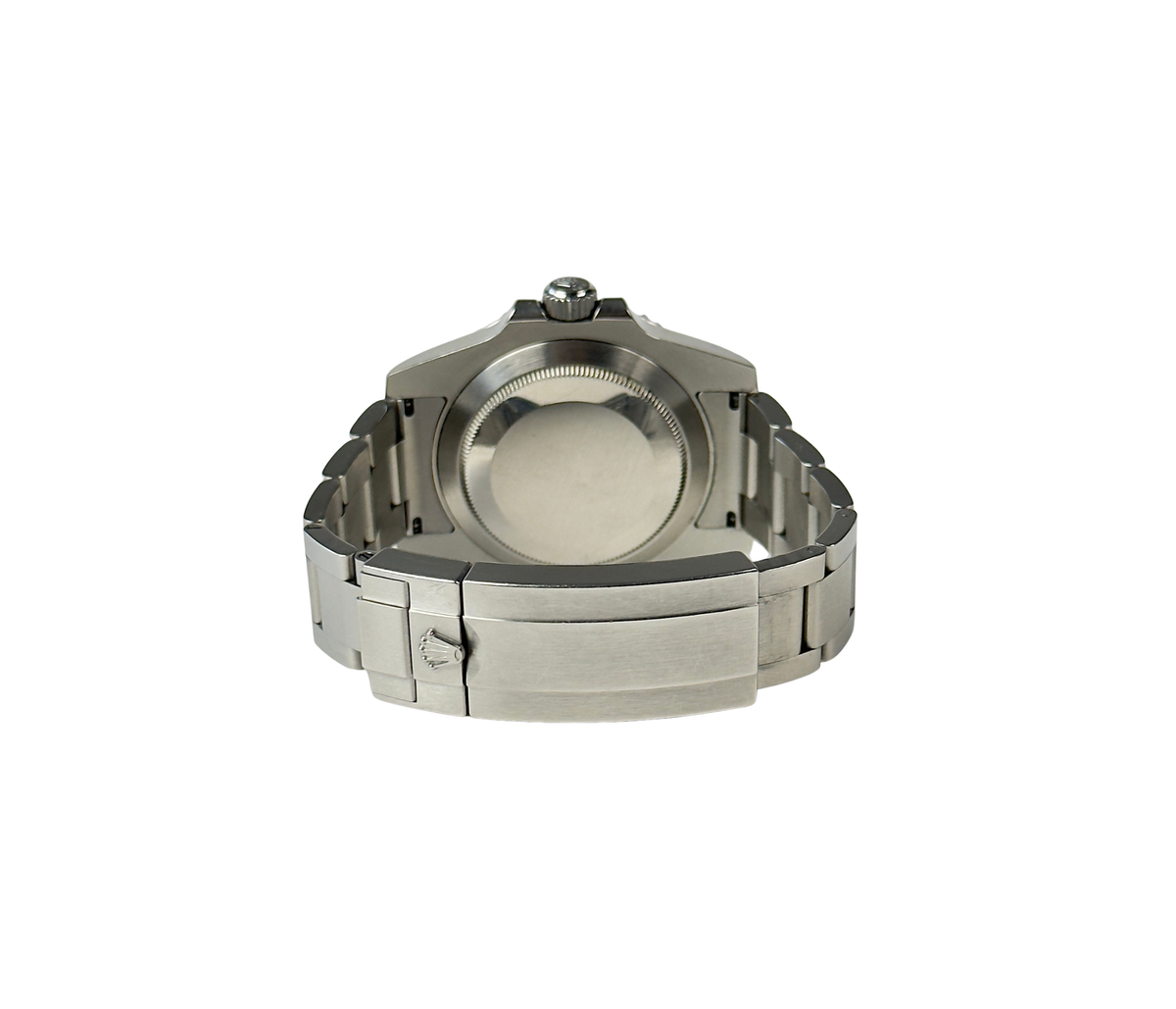 Rolex Submariner 116610LN (2010) i stål på Oysterlænke med sort skive- og drejekrans. Uret fremstår i alm. stand med brugsspor, dog ingen dybe ridser, 8/10. Kommer som fuldt sæt: Bokse, omslag, certifikat, manualer, kortholder og original købskvittering fra dansk AD.
