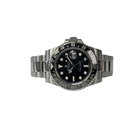 Rolex GMT-Master 116710LN (2010) i stål på Oysterlænke. Uret fremstår i utrolig flot stand med få brugsspor, 9/10. Kommer som fuldt sæt: bokse, certifikat, manualer, kortholder og hangtag.
Uret er nyserviceret med to års garanti.