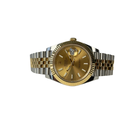 Rolex Datejust 126333 (2018) i 18kt. guld og stål. Uret måler 41 mm og er monteret på en two-tone Jubilee-lænke med riftet/fluted krans i guld og champagneskive. Uret fremstår i alm. stand med brugsspor som let kan poleres, 8/10. Kommer med boks, certifikat, manual og kortholder. 
