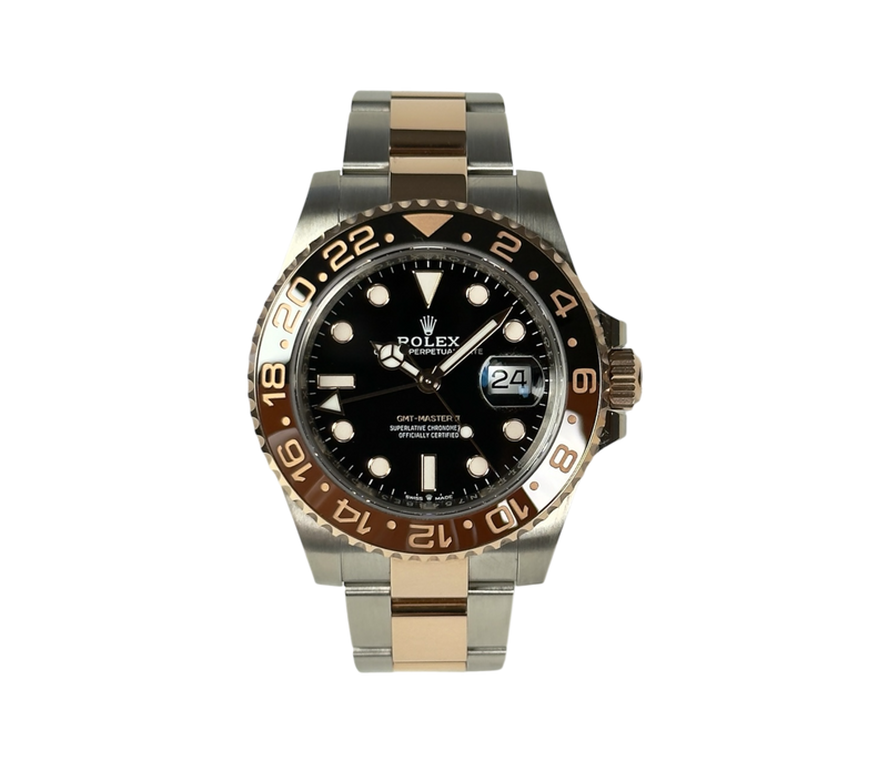 Rolex GMT-Master II 126711CHNR "Rootbeer" (2023) med få spor af håndtering, 9,5/10. Kommer som fuldt sæt: Bokse, omslag, certifikat, manualer og hangtag. Uret er omfattet af Rolex World Wide Garanti til 2028.