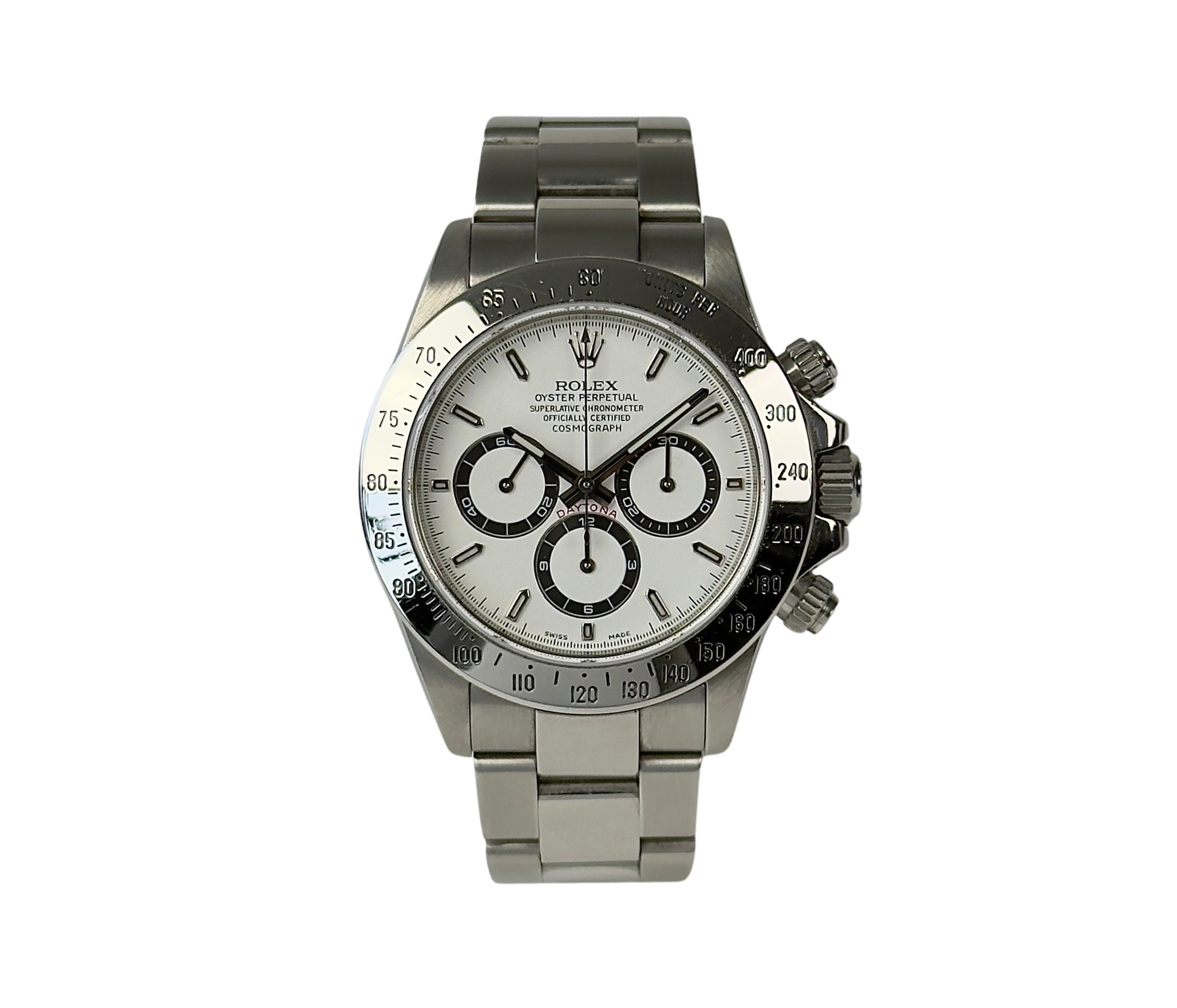 Rolex Daytona 16520 "Zenith" (1999) i stål med hvid skive. Uret fremstår i flot stand med mindre brugsspor, 8.5/10. Kommer med boks, yderboks og certifikat. 