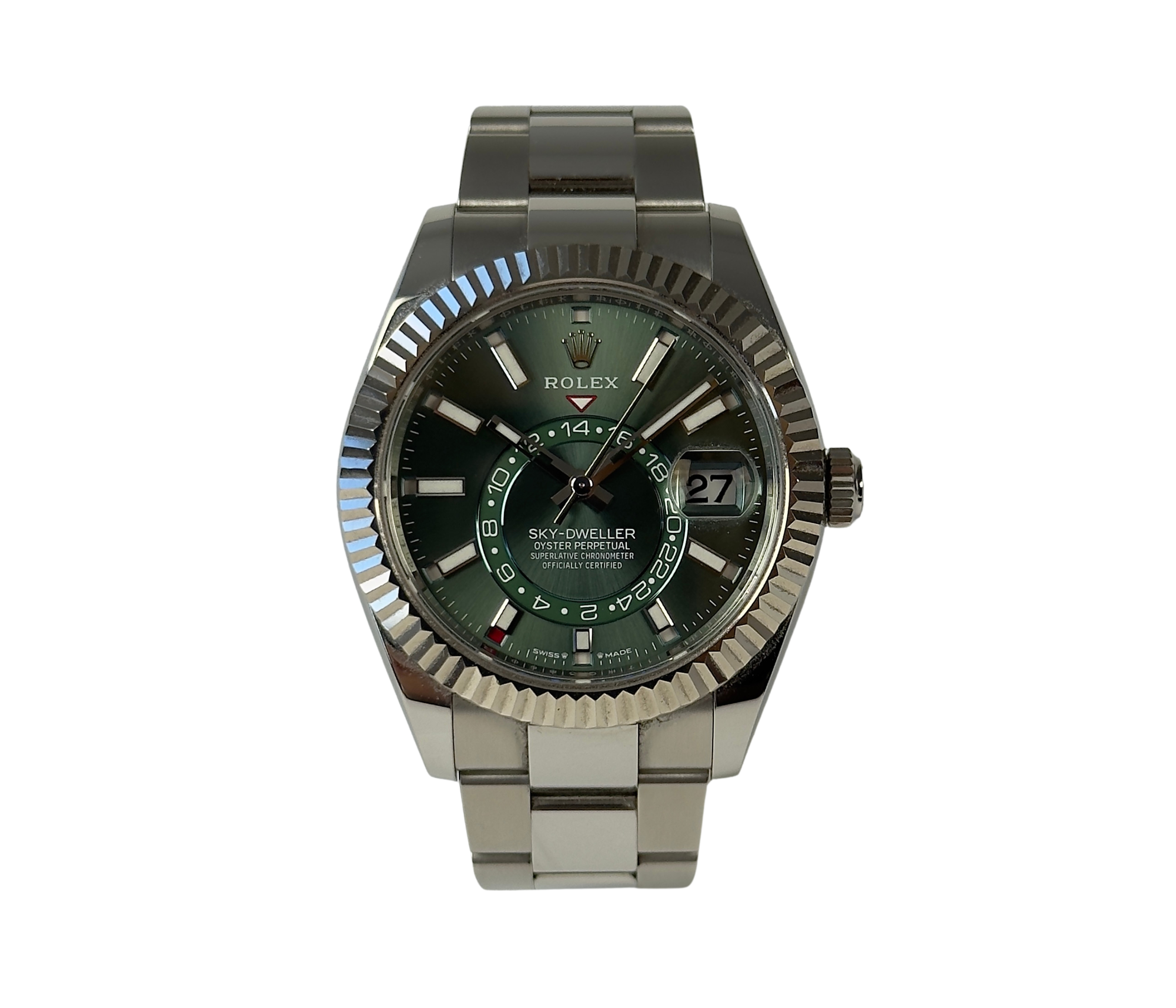 Rolex Sky-Dweller 336934 (2023) på Oysterlænke med riftet hvidguldskrans og Mint Green skive. Uret fremstår i god stand med mindre brugsspor, 8.5/10. Kommer som fuldt sæt: bokse, certifikat, manualer og hangtag. Uret er omfattet af Rolex World Wide Garanti til 2028.