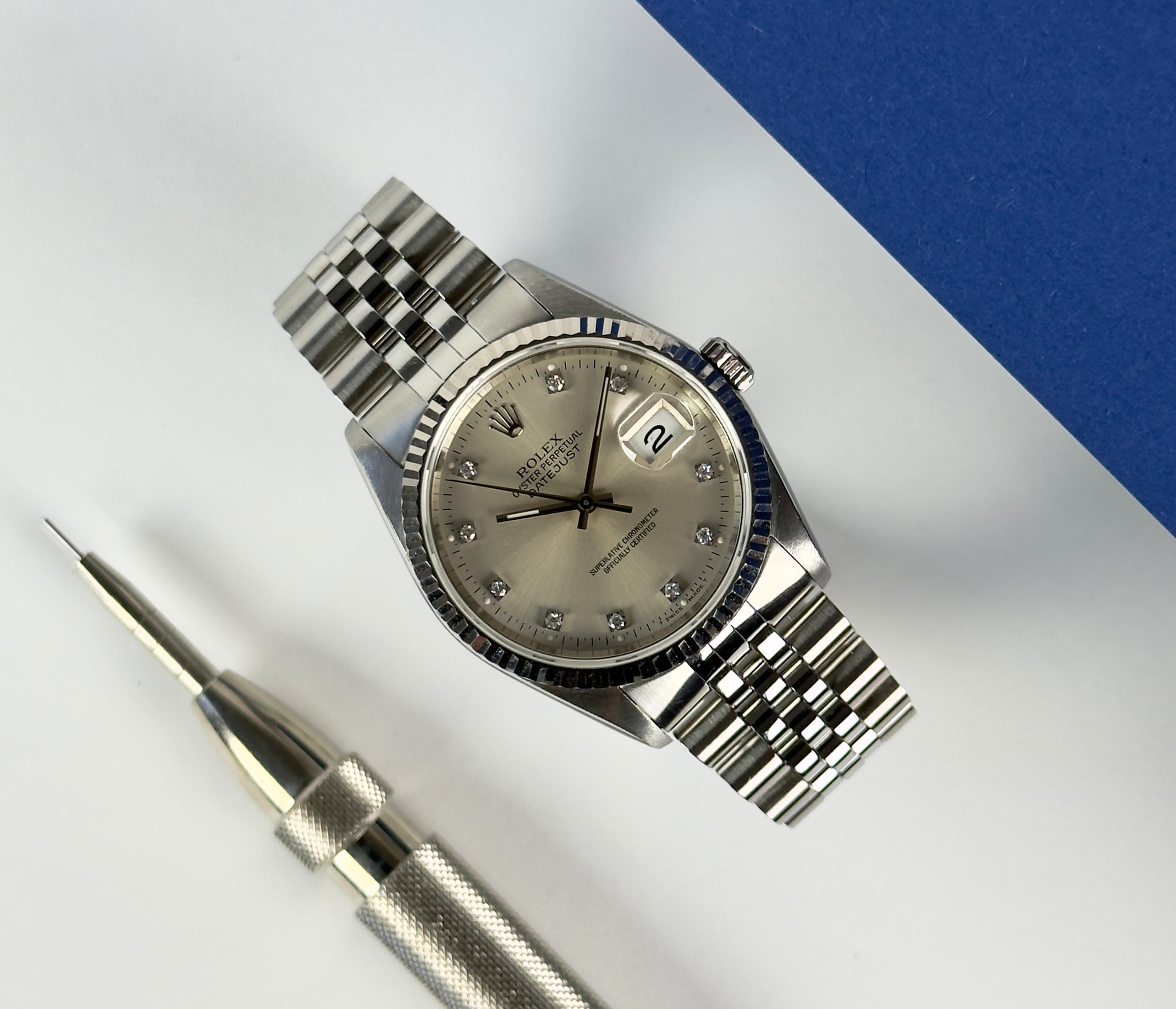 Rolex Datejust 16234 med diamantskive stående frontvisning i rigtig god stand med boks og certifikat